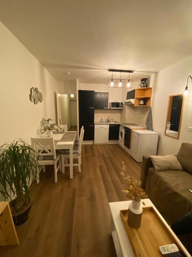 Appartement Avec Piscine 5 Min A Pieds Des Plages Валорис Екстериор снимка